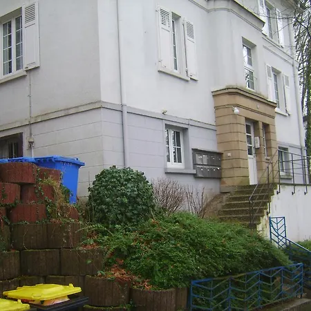 Victoria Apartment *